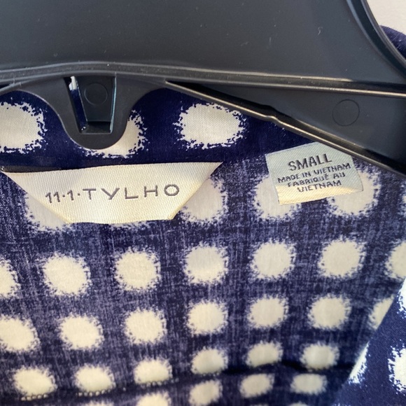 Navy polka dot collared wrap dress - Picture 4 of 7